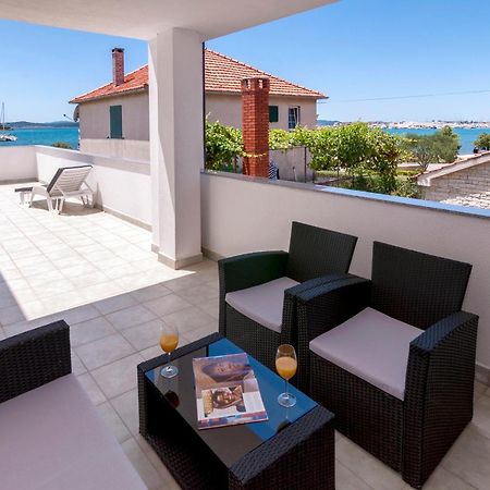 Sukošan White Residence Accommodation מראה חיצוני תמונה