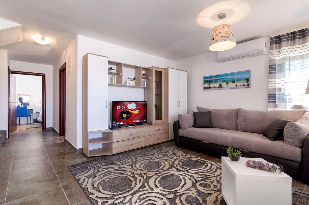 Sukošan White Residence Accommodation מראה חיצוני תמונה