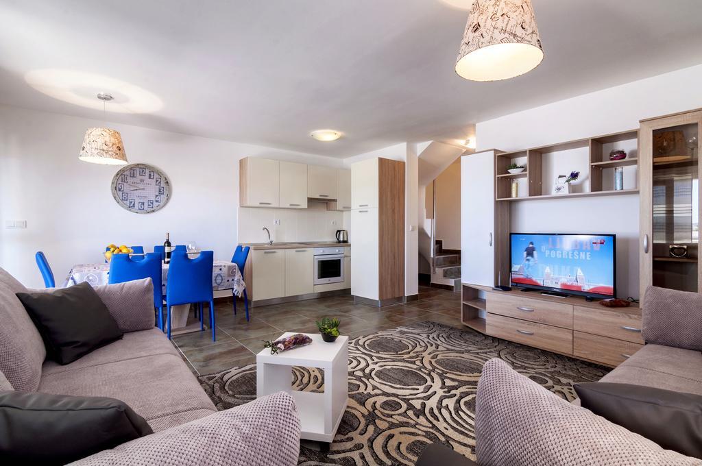 Sukošan White Residence Accommodation מראה חיצוני תמונה