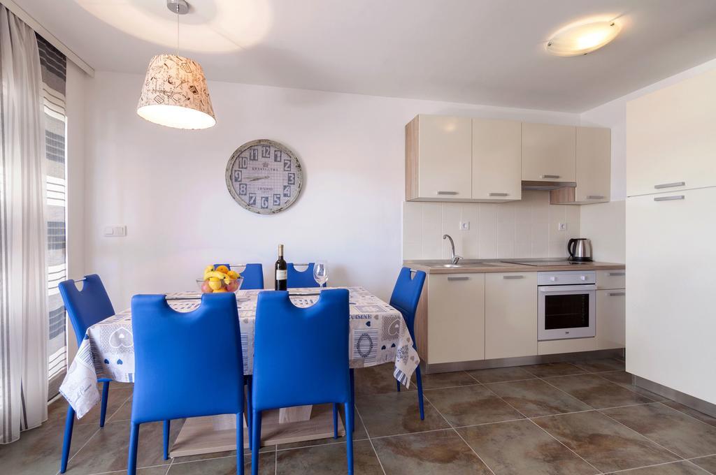Sukošan White Residence Accommodation מראה חיצוני תמונה