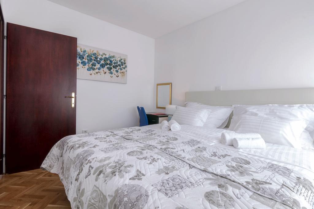 Sukošan White Residence Accommodation מראה חיצוני תמונה