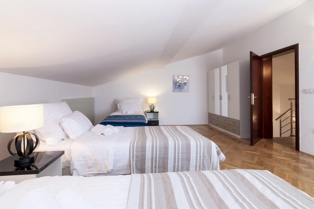 Sukošan White Residence Accommodation מראה חיצוני תמונה